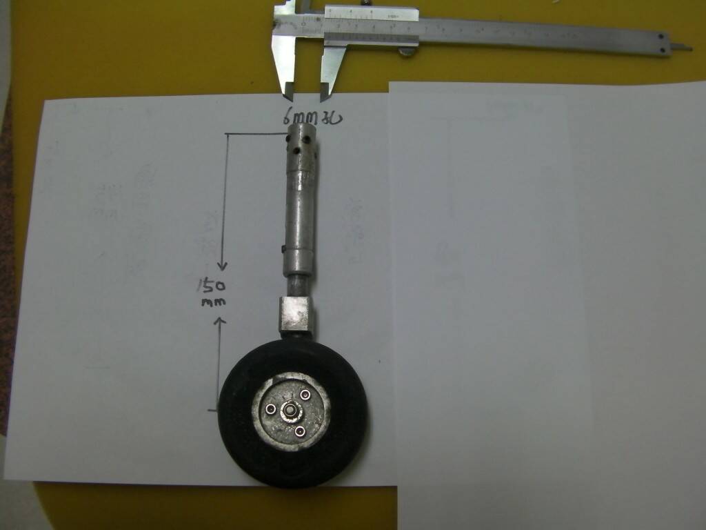 [圖四]二手噴射練習機前輪含鋁圈輪胎''售''500