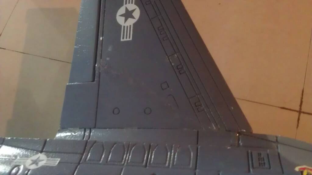 機翼傷處