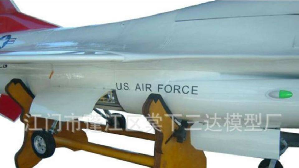 噴射F16-3.jpg