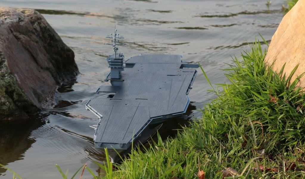 CVN-68 0013.jpg
