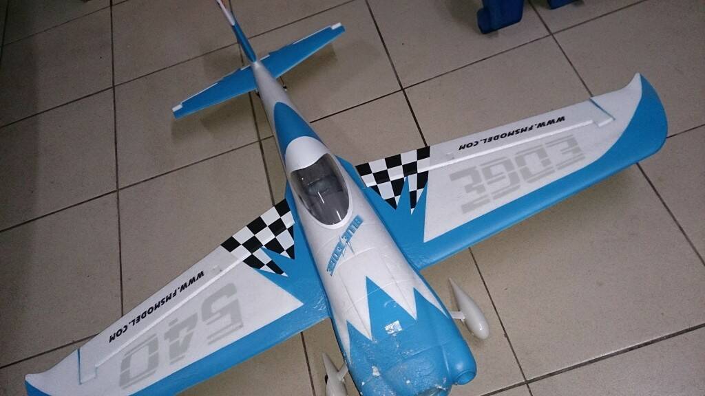 FMS-Edge 540 1.3m 機身照片.JPG