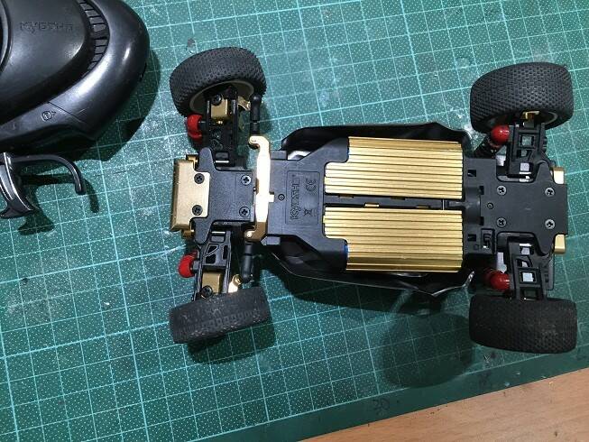 Kyosho-mini-Z buggy-3.jpg