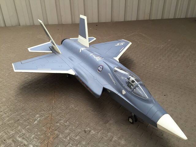 F3503.jpg