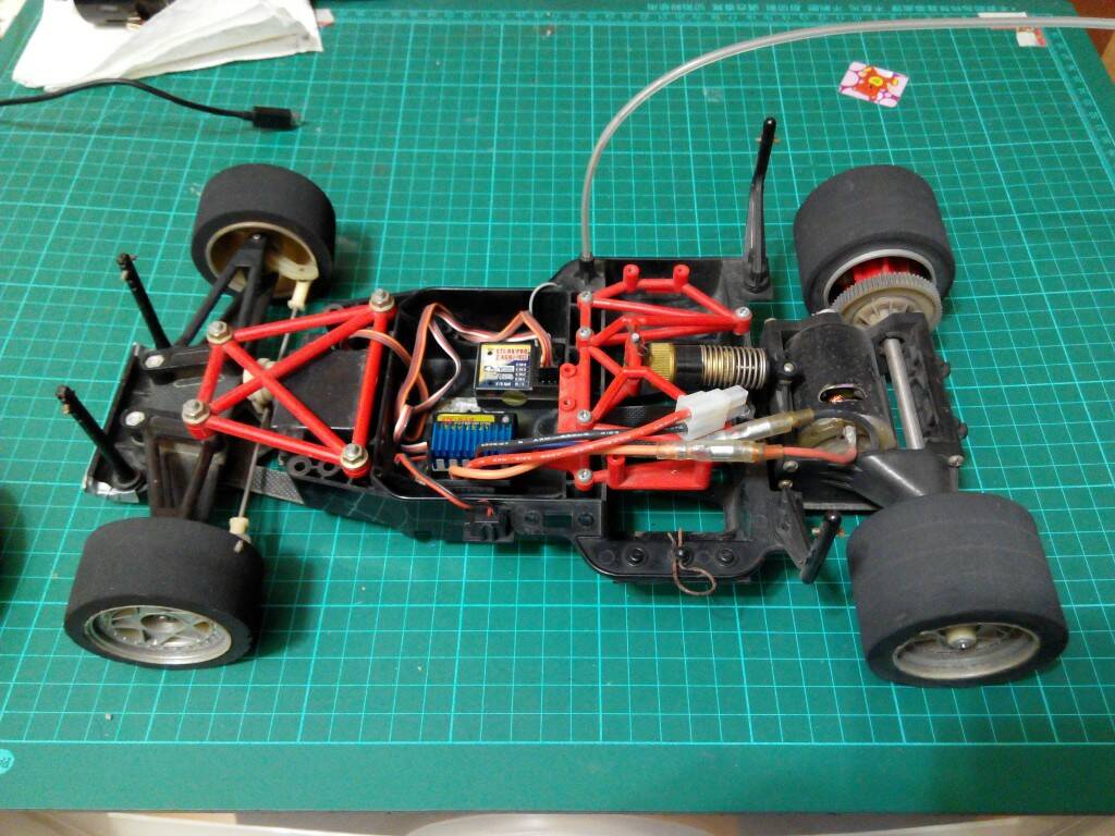 TAMIYA_F40_001.jpg