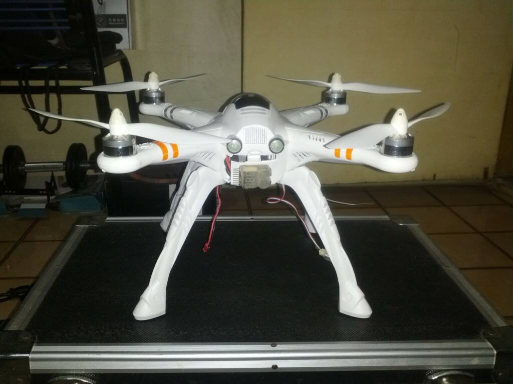 飛機背面