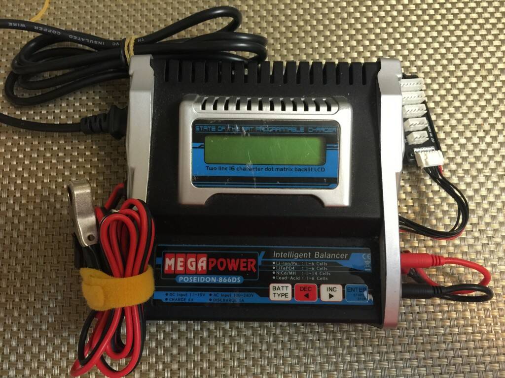 顯示器刮到部分是保護膜還沒撕掉