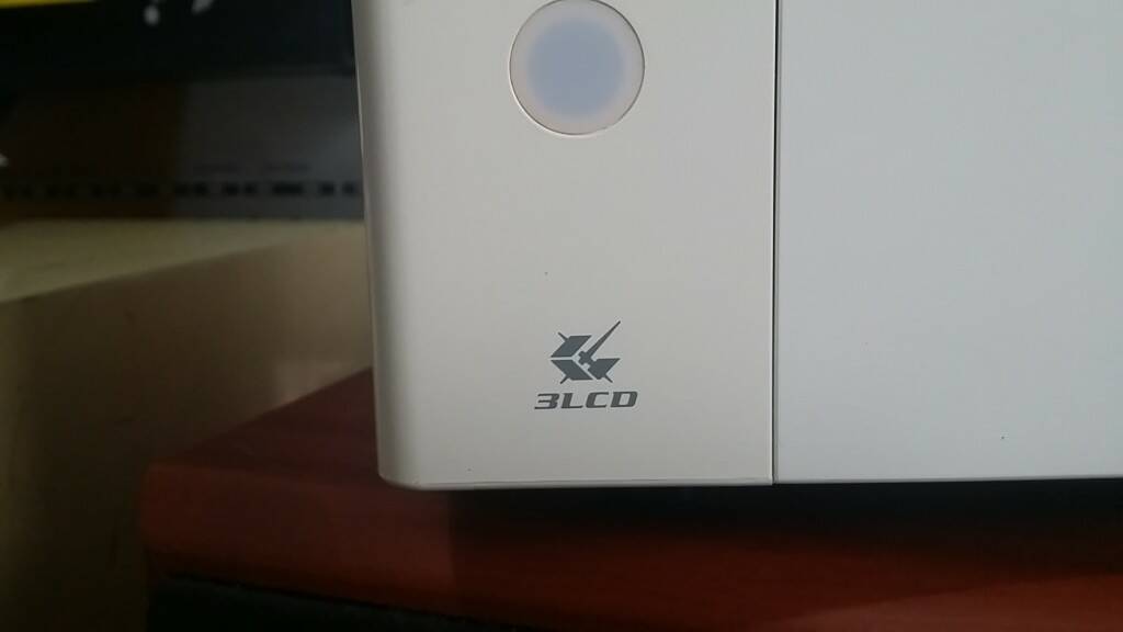 高成本的3LCD