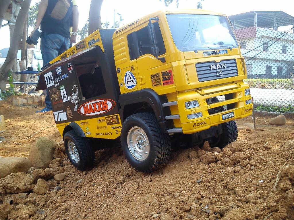 怪物車場-18.jpg