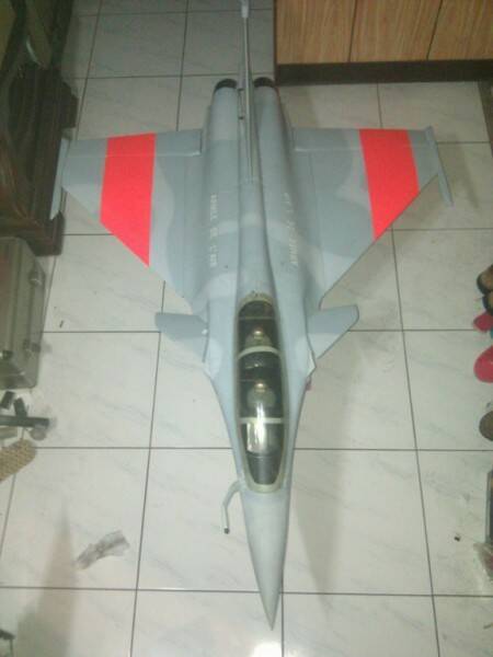 FIY EAGIE JET飆風噴射機售80000元 