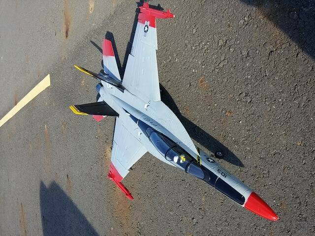 F-18b.jpg