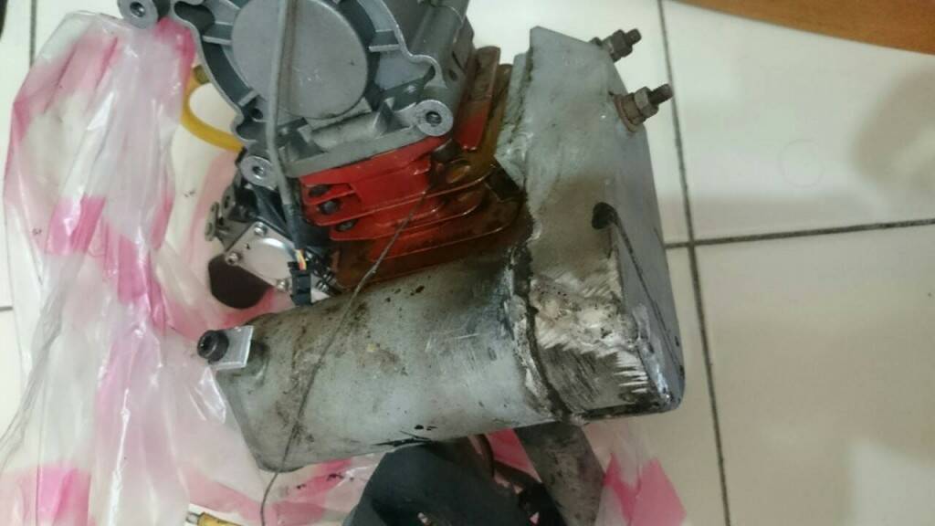 排氣管裂縫補焊過