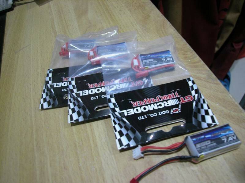 TANK 7.4V250mah-all.jpg