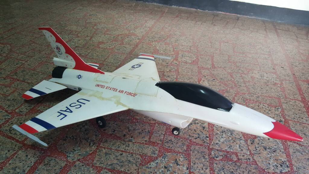F-16(含電裝、拆接收)2000元