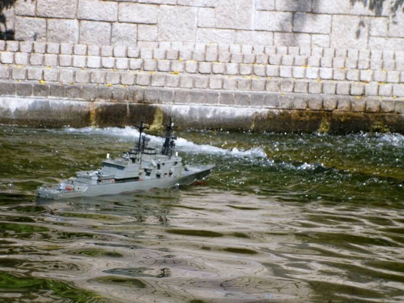 P1000445s.JPG