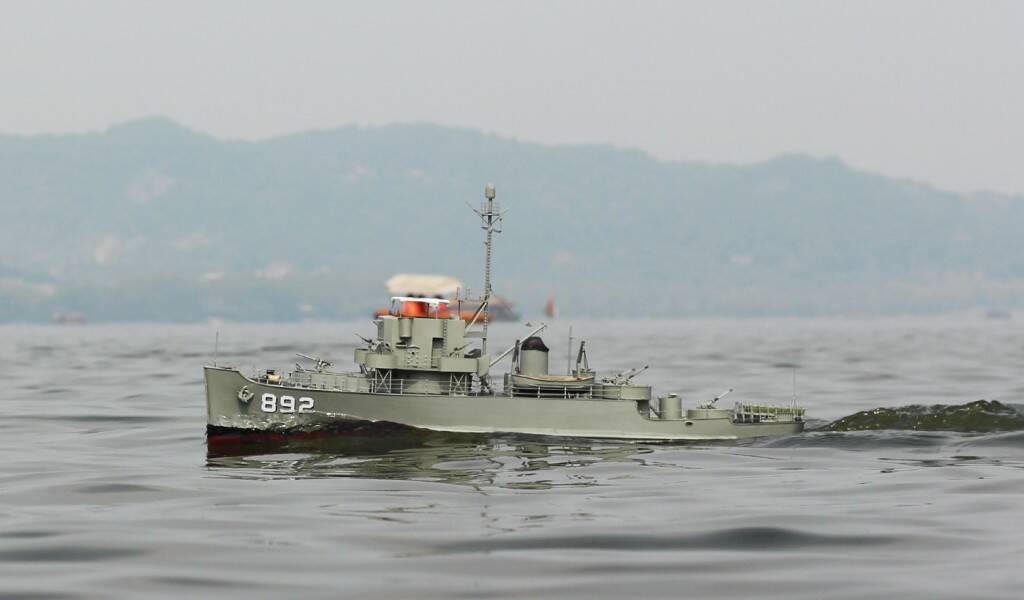 892-0313.jpg