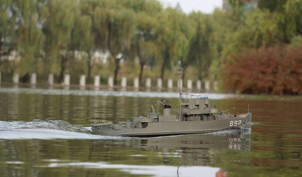 892-0095.jpg