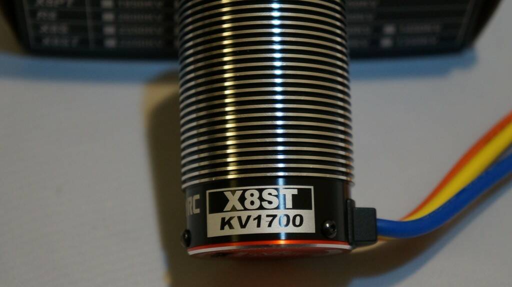 X8ST 1700KV 1.JPG