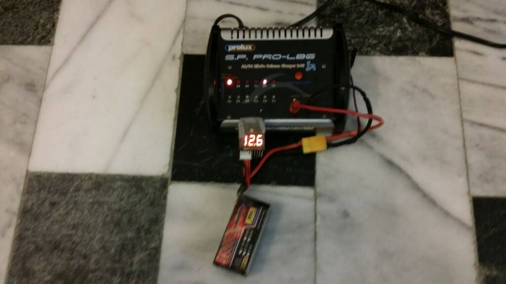 充30分後自動跳開，電壓12.6v~功能正常