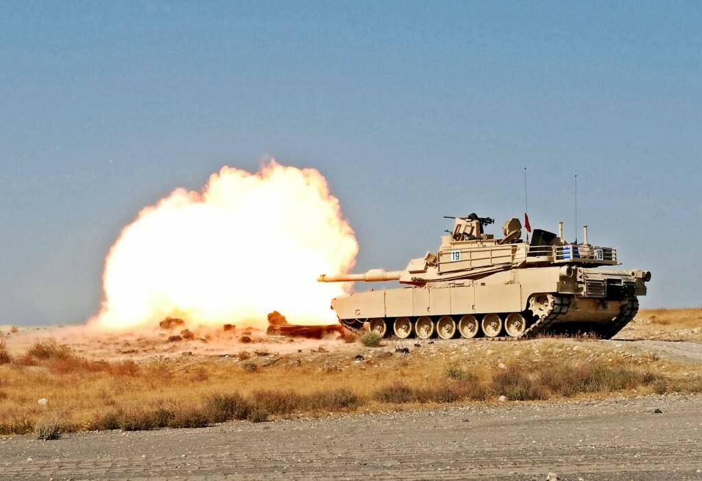 1=1 M1A2 shooting .jpg