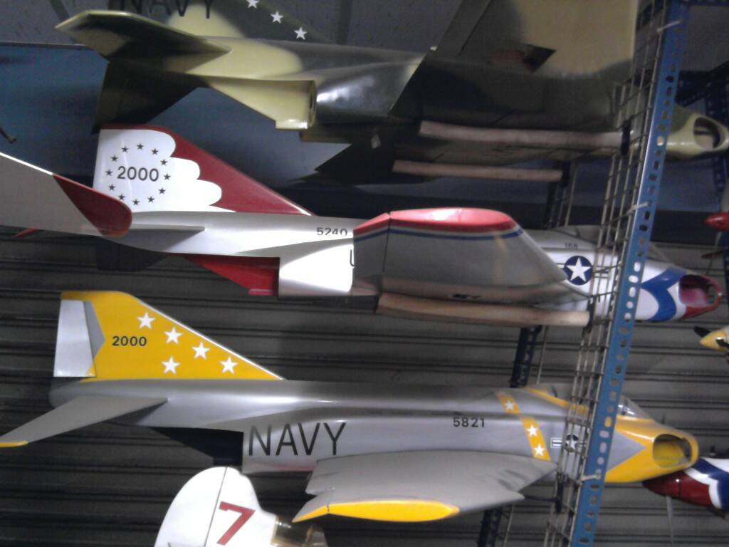F-4-4.jpg