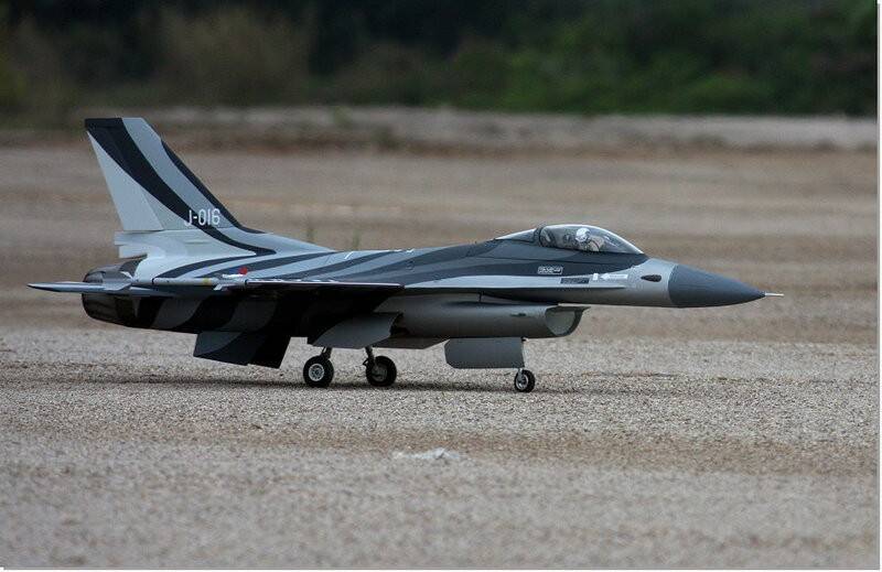 F16_08.jpg