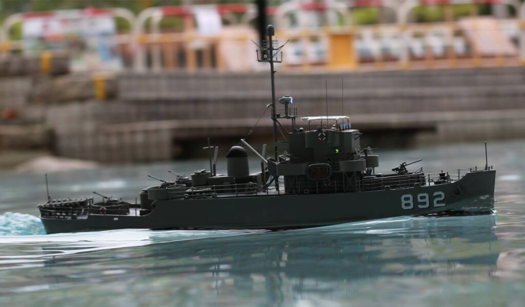 892-0864.jpg