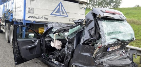 XC60 CRASH.png