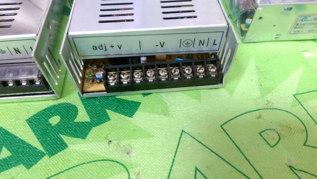 12V30A.jpg