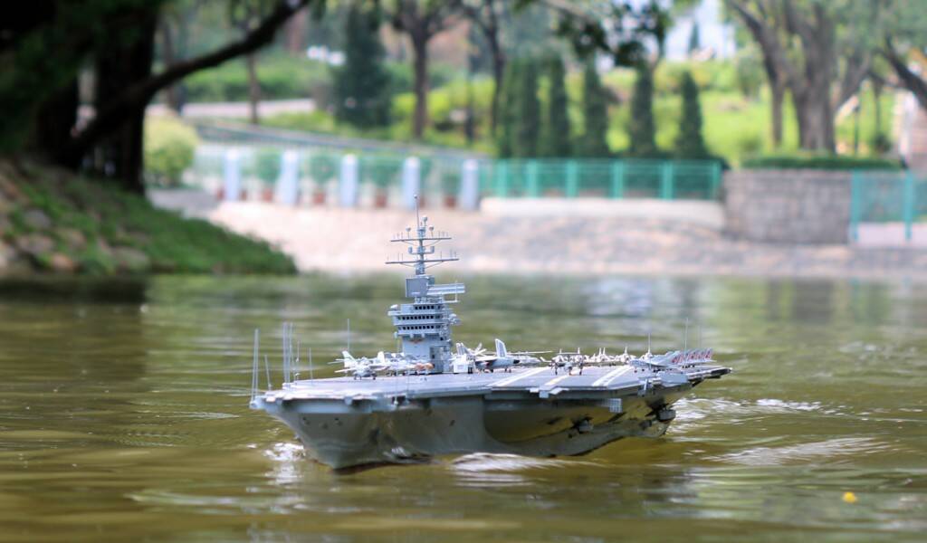 CVN-68 0409.jpg
