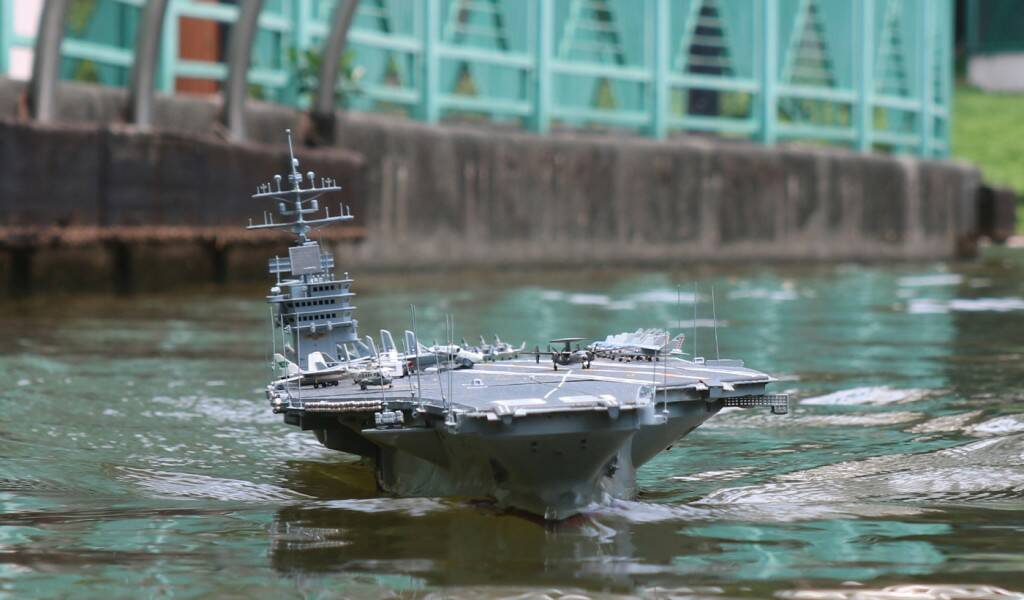CVN-68 0422.jpg