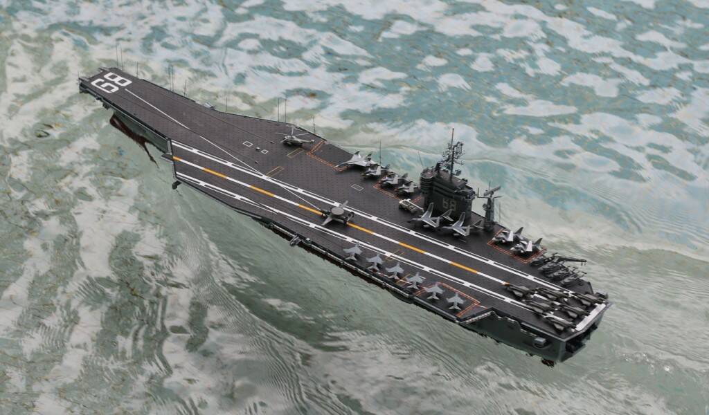 CVN-68 0450.jpg
