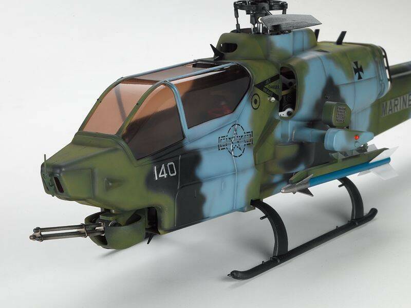 AH-1W-Desert-Storm-24G-SC-M1_b4.jpg