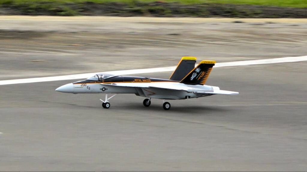 f-18-1.jpg