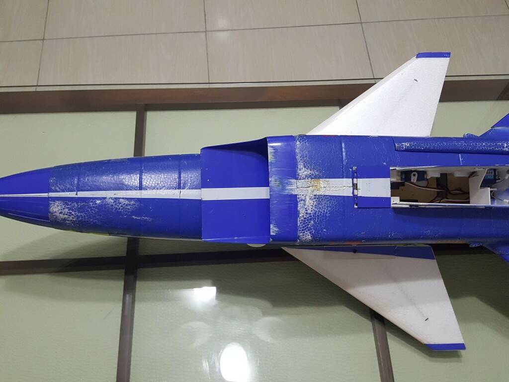 j106.jpg