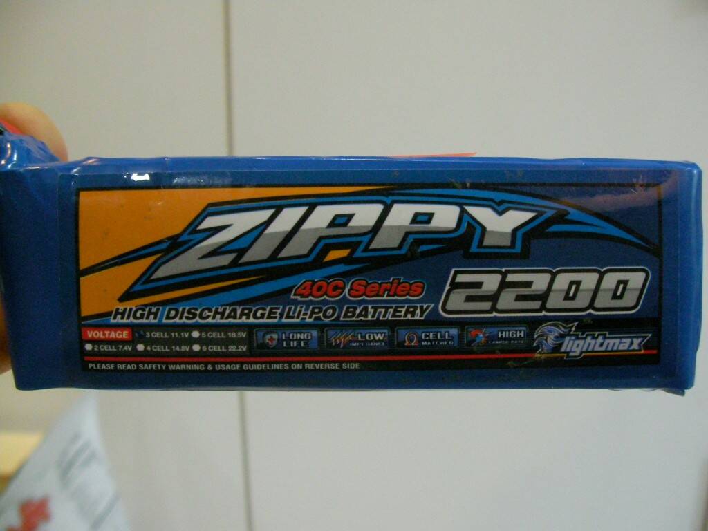 Zippy 11.1 2200 40C (1).JPG