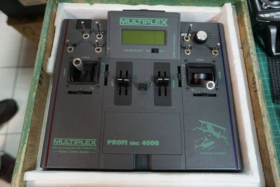 6-德國MULTIPLEX發射機 (1).JPG