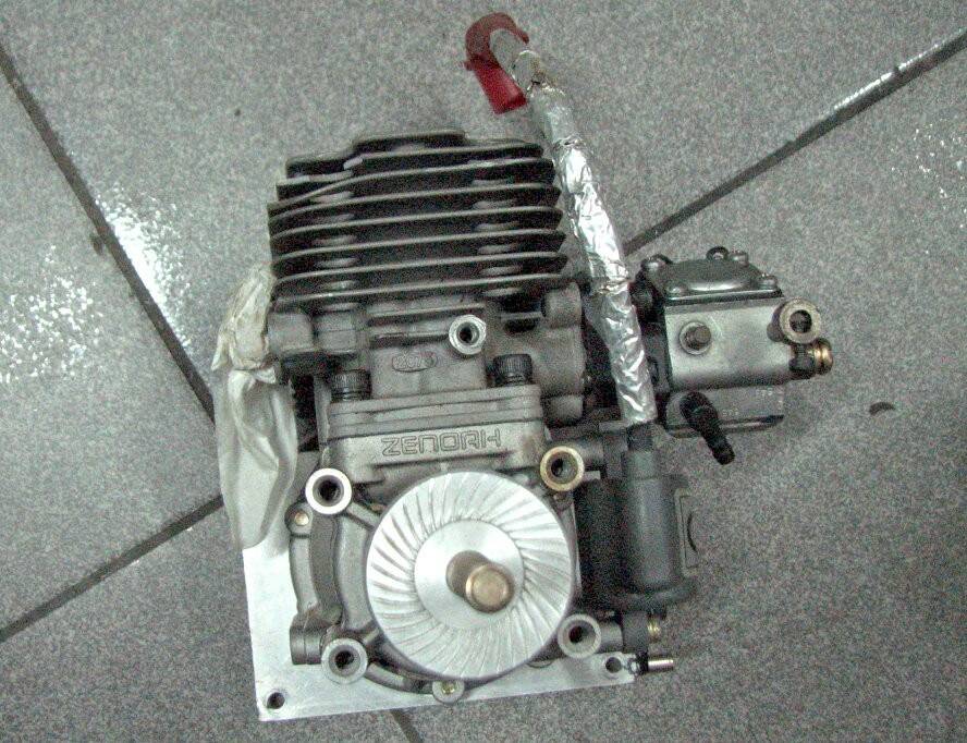 小松飛機用26cc-2.jpg