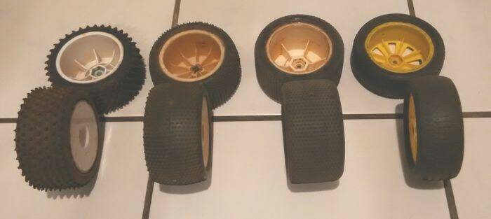 8 tires.jpg