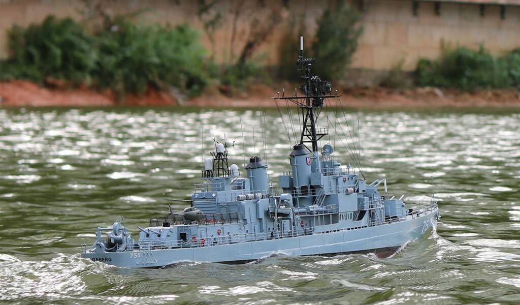 759-0995.jpg