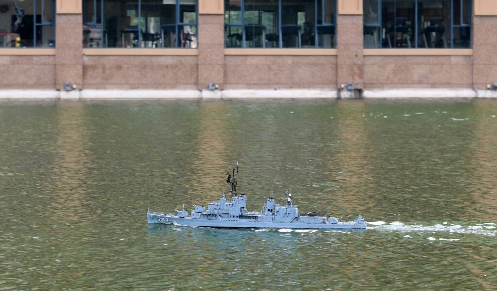 759-1082.jpg