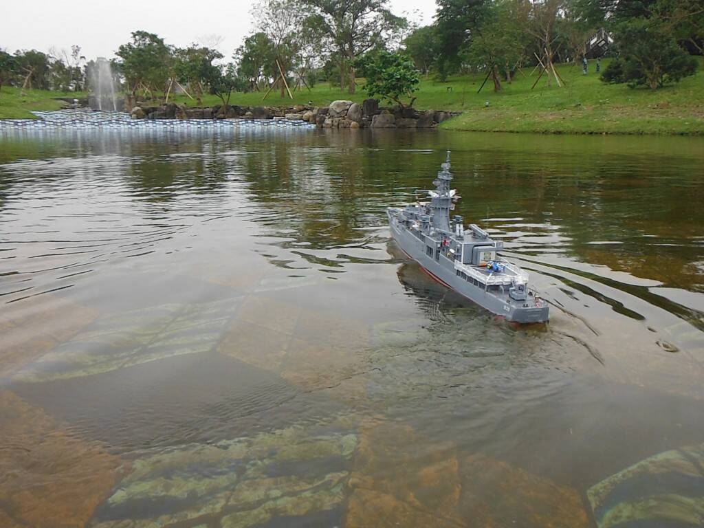 S0108304.JPG