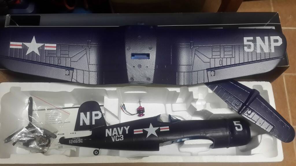 f4u-1.jpg