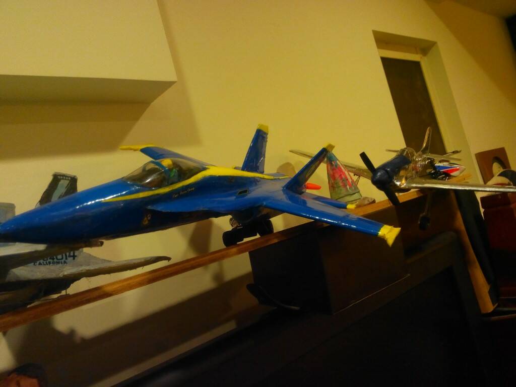ScratchBuild F-18