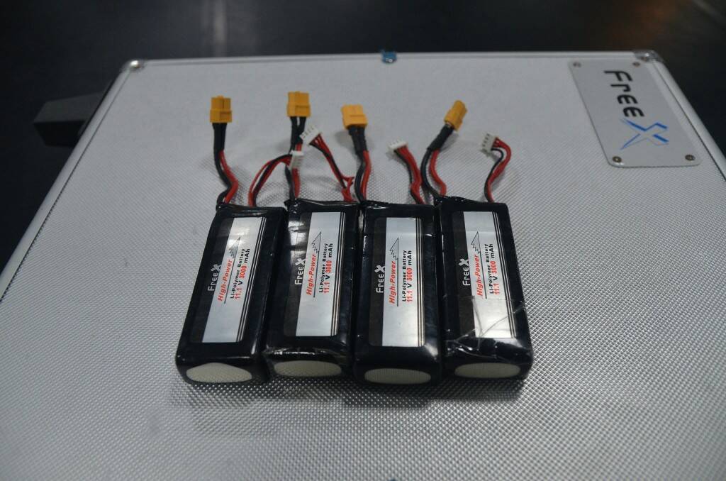 原廠電池