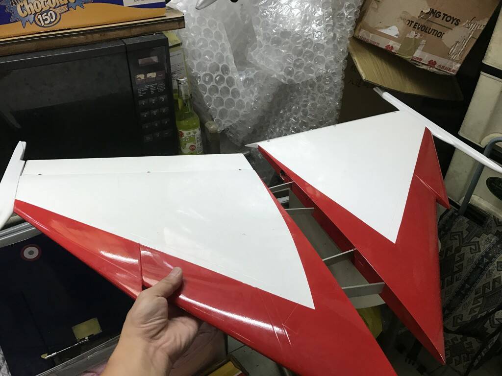 一對有飛彈架