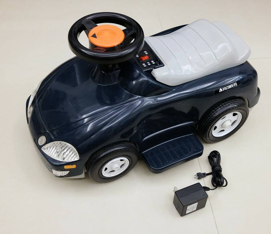 兒童電動車 (2).JPG