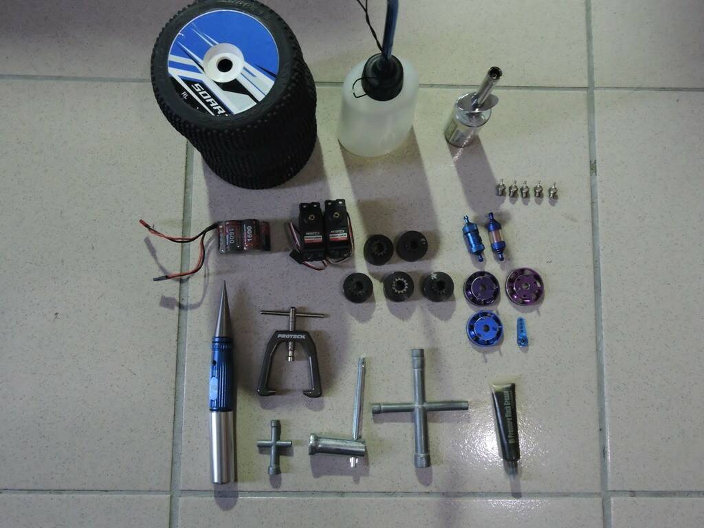 售 KYOSHO TKI3 -3.JPG