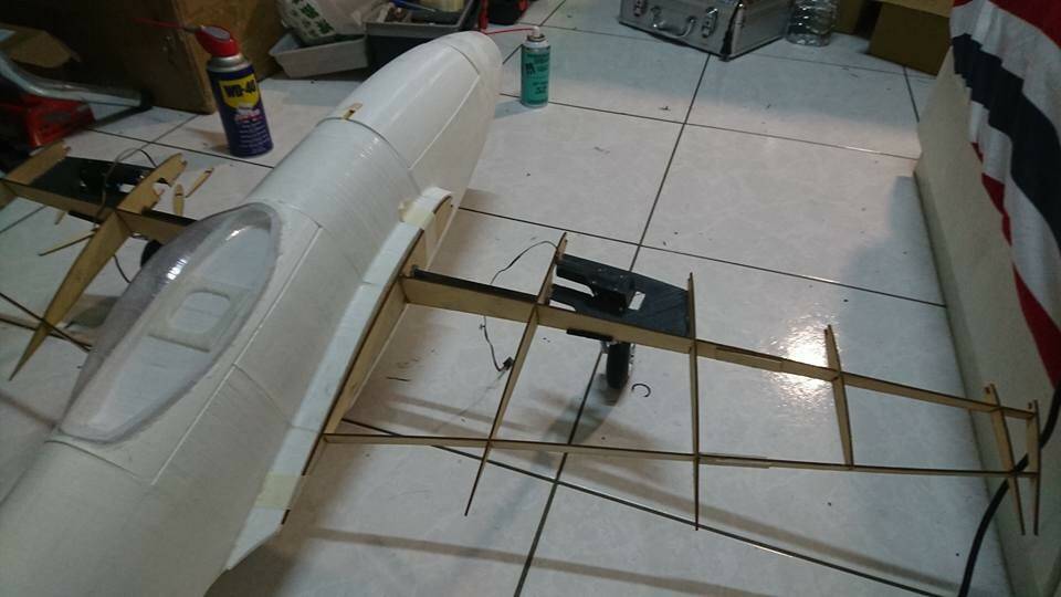 機翼骨架