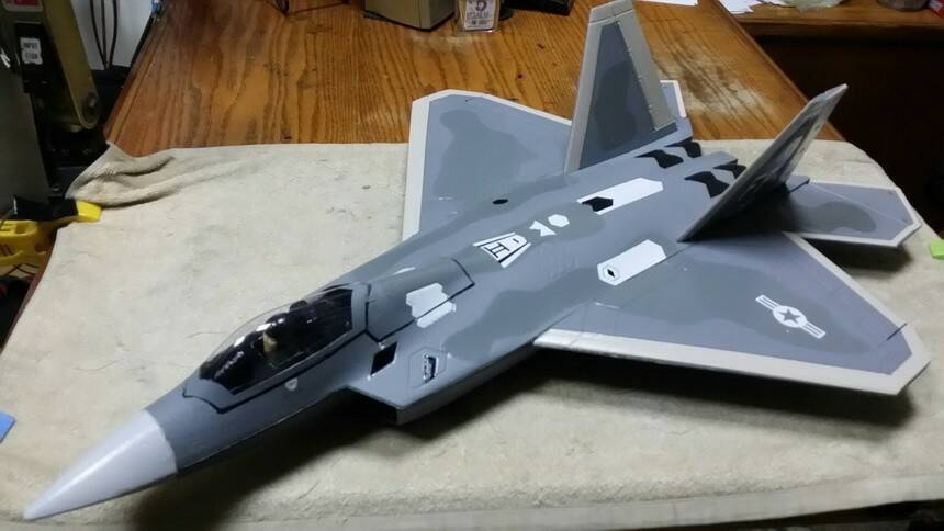 F22-1.jpg