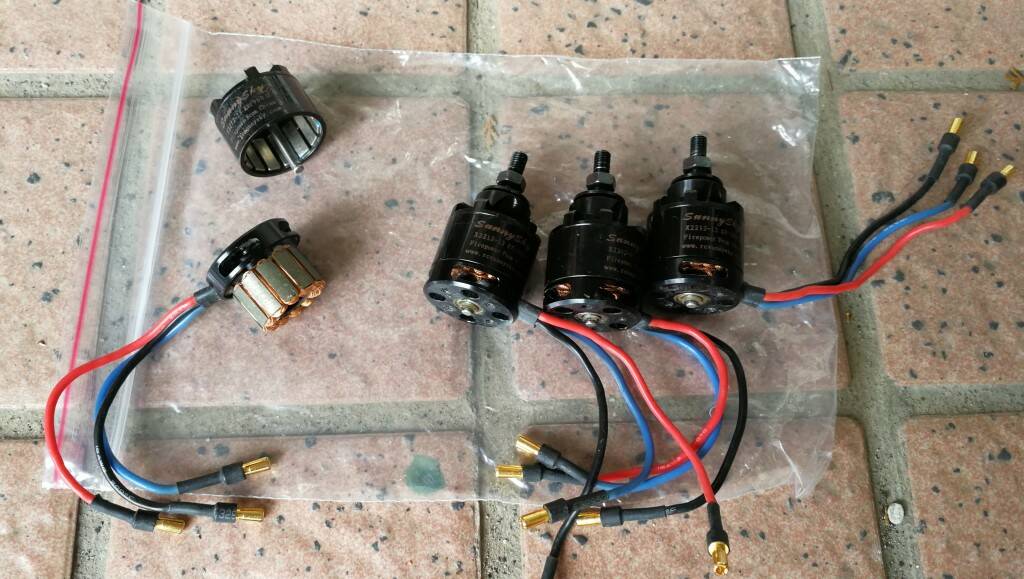 SS2212_980KV.jpg